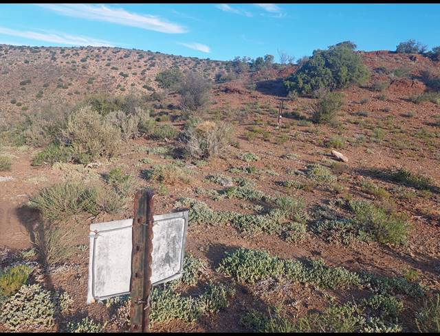 10,000M² VACANT LAND FOR SALE IN LADISMITH RURAL